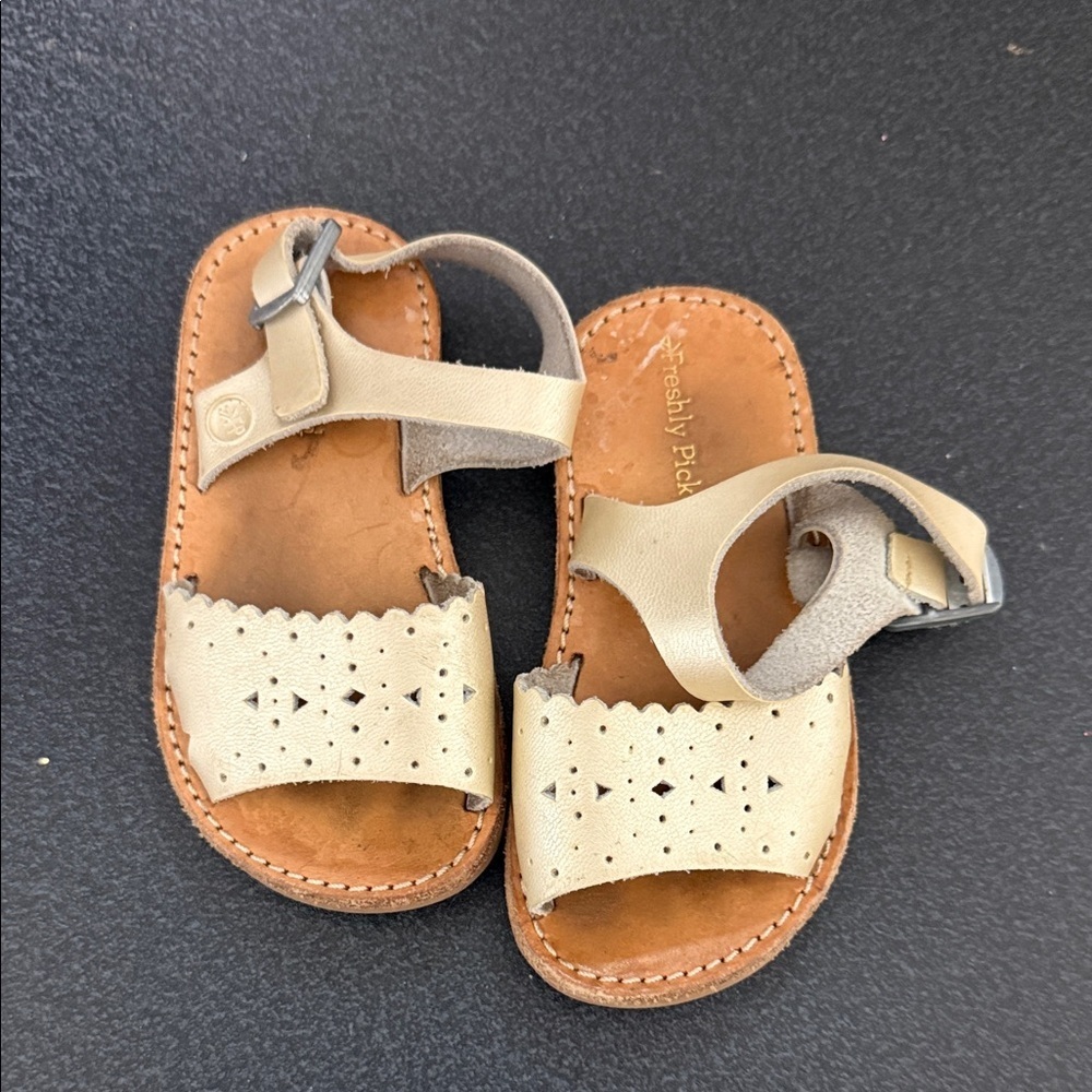 Freshly Picked Kids Sandals - Tan and Cream
